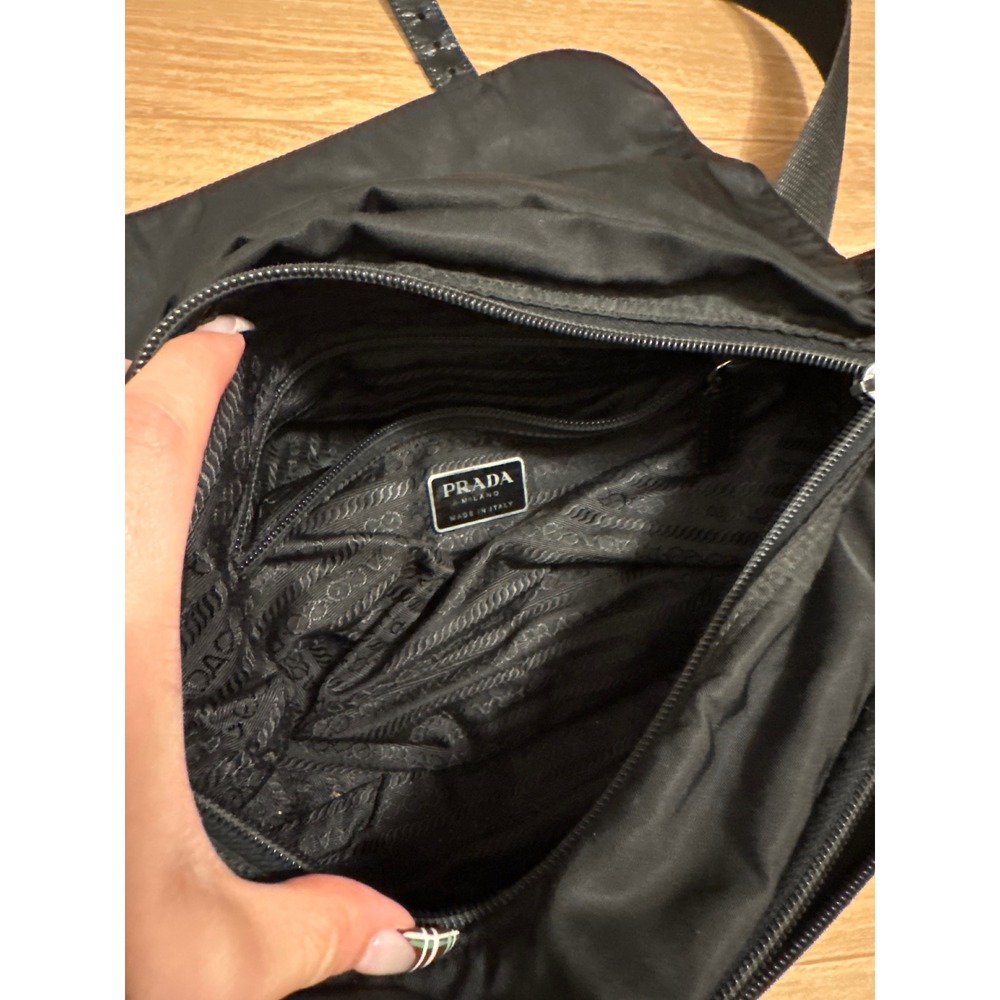 Prada Black Nylon Messenger Bag Crossbody Vela Buckle Flap Logo Vintage Large - Picture 4 of 12